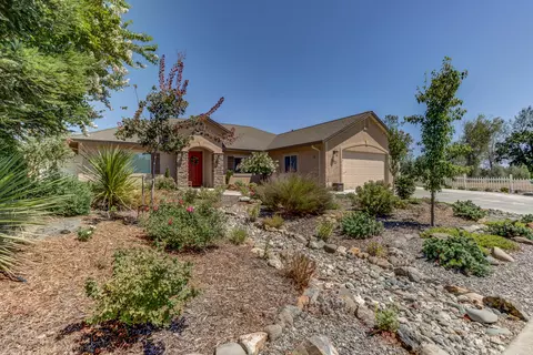 1327 Spanish Bay Dr, Redding, CA 96003 photo 3