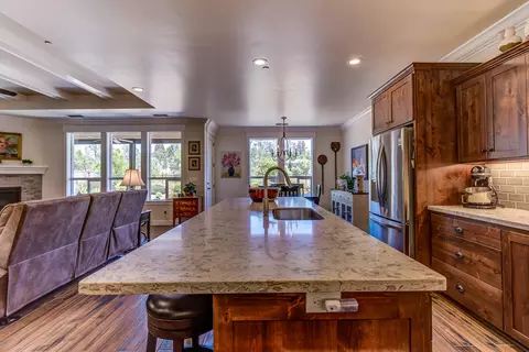 1327 Spanish Bay Dr, Redding, CA 96003 photo 8