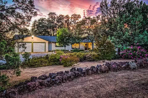 9856 Logan Rd, Redding, CA 96003 photo 1