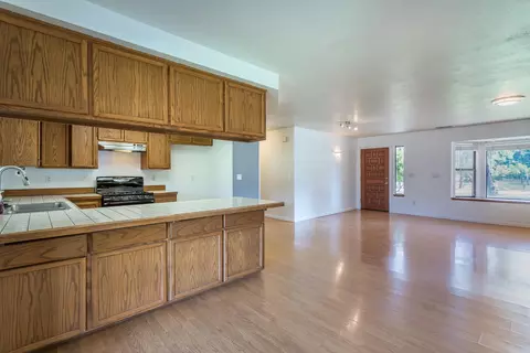 5776 Jubilee St, Redding, CA 96001 photo 7