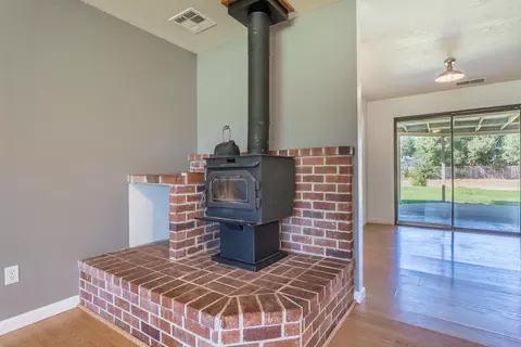 5776 Jubilee St, Redding, CA 96001 photo 8