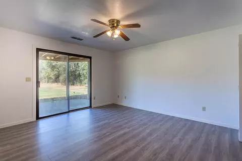 5776 Jubilee St, Redding, CA 96001 photo 13