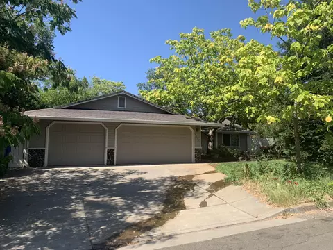 2198 Belladonna St, Redding, CA 96002 photo 2