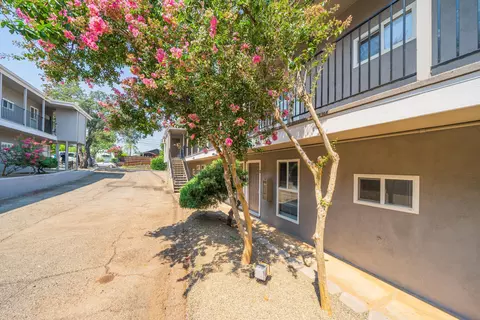 1425 Magnolia Ave, Redding, CA 96001 photo 6
