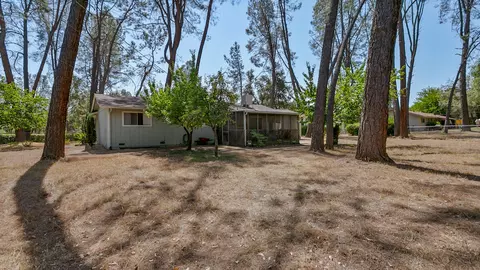 2078 Canyon Rd, Redding, CA 96001 photo 5