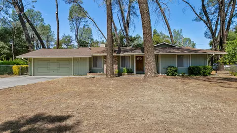 2078 Canyon Rd, Redding, CA 96001 photo 2