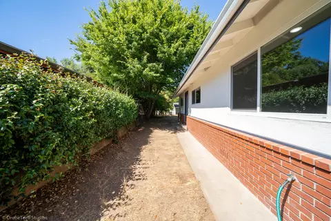 2286 Washington Ave, Redding, CA 96001 photo 20