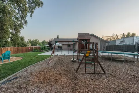 2776 Garnet Ct, Redding, CA 96001 photo 19