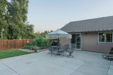 2776 Garnet Ct, Redding, CA 96001 photo 8