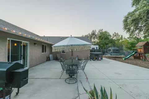 2776 Garnet Ct, Redding, CA 96001 photo 12