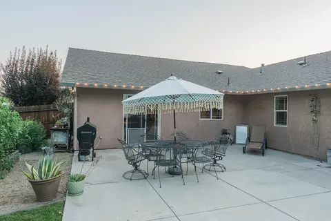 2776 Garnet Ct, Redding, CA 96001 photo 11