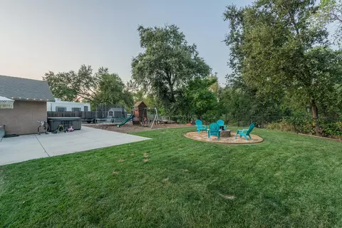 2776 Garnet Ct, Redding, CA 96001 photo 16
