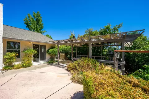 2735 Howard Dr, Redding, CA 96001 photo 25