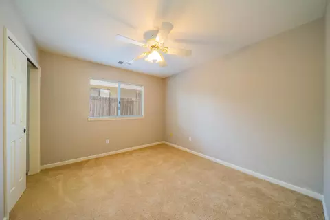 2735 Howard Dr, Redding, CA 96001 photo 17