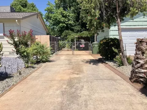 2146 Venus Way, Redding, CA 96002 photo 4