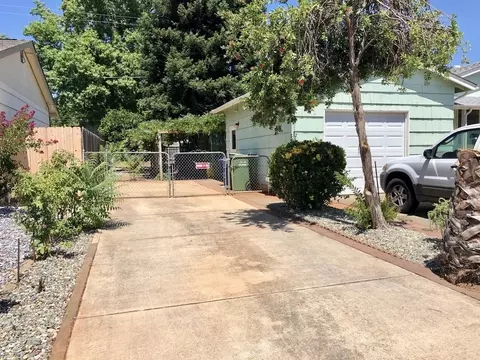 2146 Venus Way, Redding, CA 96002 photo 3