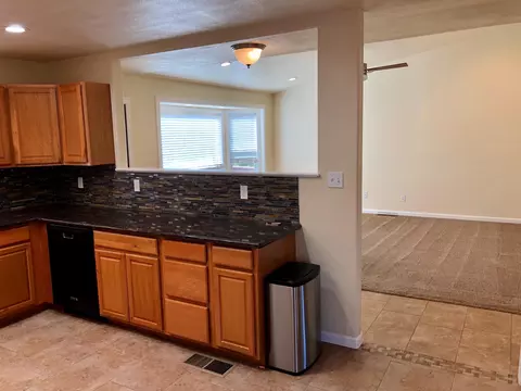 2778 Carolee Ct, Redding, CA 96002 photo 5