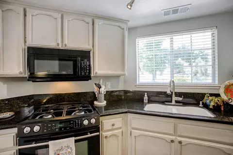 523 Brock Dr, Redding, CA 96003 photo 28