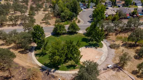 523 Brock Dr, Redding, CA 96003 photo 17