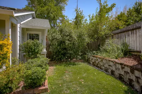 523 Brock Dr, Redding, CA 96003 photo 47