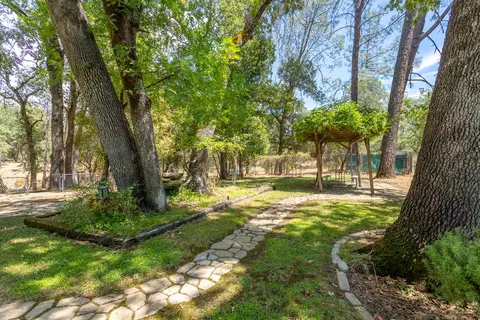 13847 Calm Crk, Redding, CA 96003 photo 19