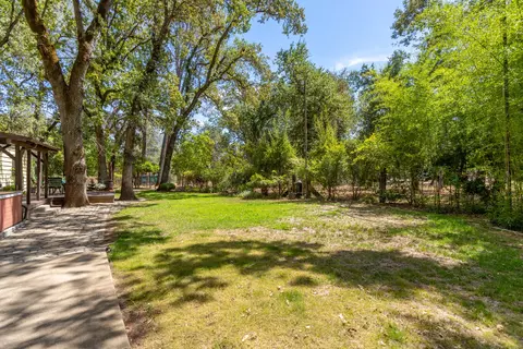 13847 Calm Crk, Redding, CA 96003 photo 25