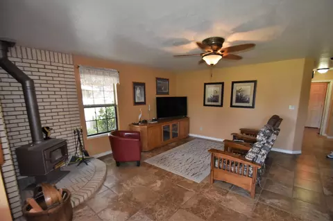 1827 Gold Hills Dr, Redding, CA 96003 photo 6