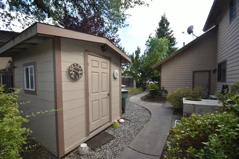 1827 Gold Hills Dr, Redding, CA 96003 photo 28