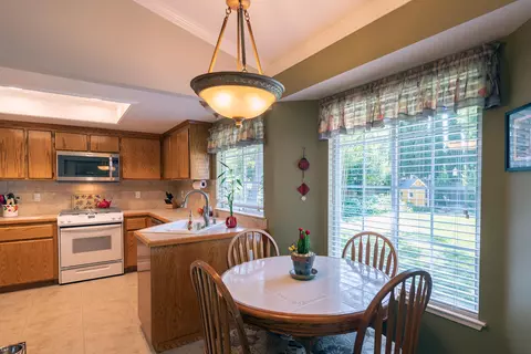 4170 Windwood Dr, Redding, CA 96002 photo 13