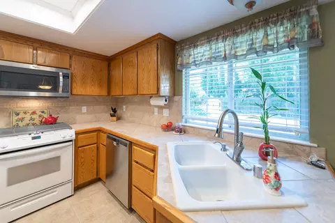 4170 Windwood Dr, Redding, CA 96002 photo 11