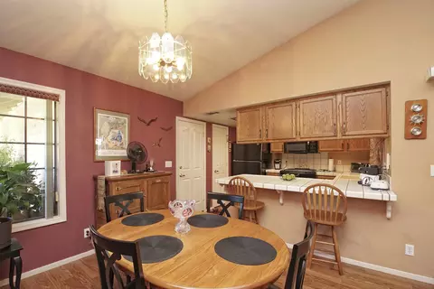966 Edgewood Ct, Redding, CA 96003 photo 9