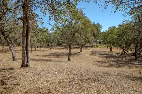 20198 Casa Dr, Redding, CA 96003 photo 11