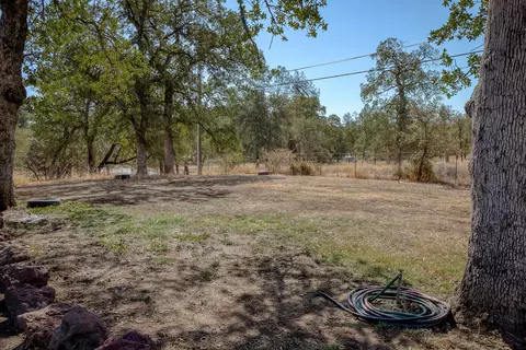 20198 Casa Dr, Redding, CA 96003 photo 5