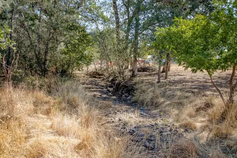 20198 Casa Dr, Redding, CA 96003 photo 6