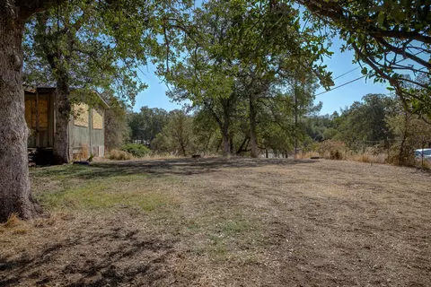 20198 Casa Dr, Redding, CA 96003 photo 4