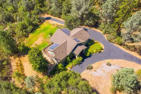 13415 Shasta Meadows Dr, Redding, CA 96003 photo 3