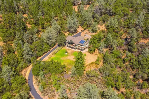 13415 Shasta Meadows Dr, Redding, CA 96003 photo 9