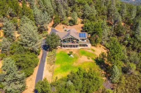 13415 Shasta Meadows Dr, Redding, CA 96003 photo 1