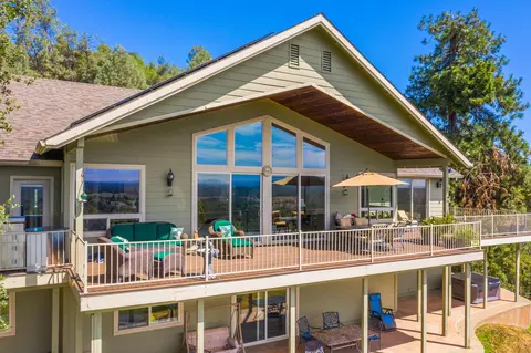13415 Shasta Meadows Dr, Redding, CA 96003 photo 12