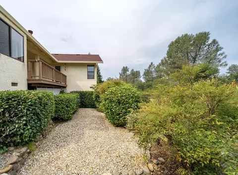 2754 Crystal Tree Dr, Redding, CA 96001 photo 15