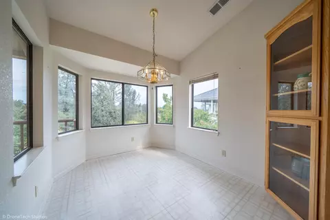 2754 Crystal Tree Dr, Redding, CA 96001 photo 3