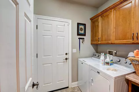 1445 Harbor Ct, Redding, CA 96003 photo 34