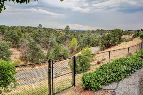 1445 Harbor Ct, Redding, CA 96003 photo 22