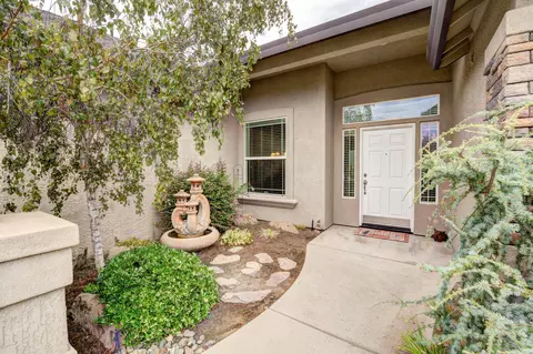 1445 Harbor Ct, Redding, CA 96003 photo 3