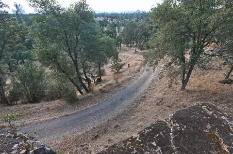 21966 Squaw Grass Trl, Redding, CA 96003 photo 29