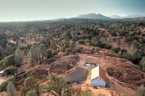21966 Squaw Grass Trl, Redding, CA 96003 photo 6