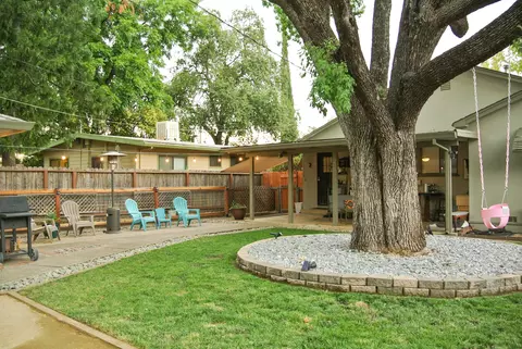 1045 Gold St, Redding, CA 96001 photo 15