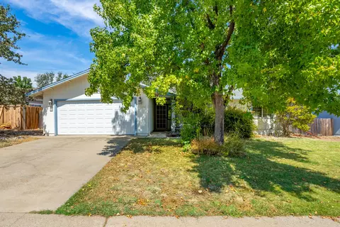 3280 Auburn Dr, Redding, CA 96001 photo 1
