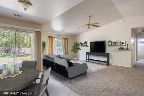 3280 Auburn Dr, Redding, CA 96001 photo 5