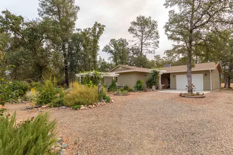 11701 Helena Dr, Redding, CA 96003 photo 4